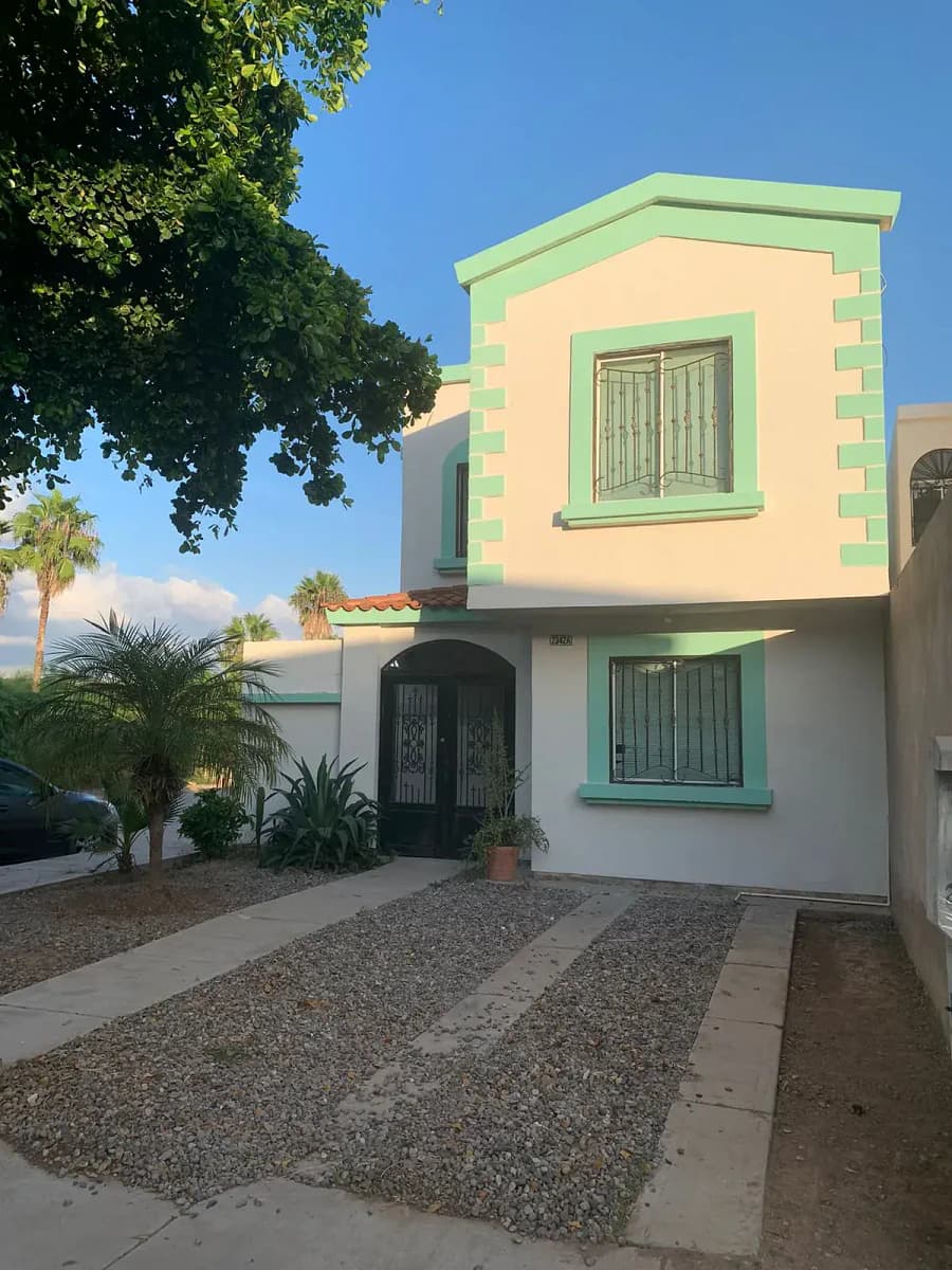CASA EN RENTA FRACC MALLORCA